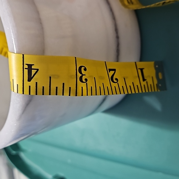 Vintage Elegant  Round White Marble Home Accent Size 4 X 4.5 INCHES Wine Plant - Picture 5 of 6